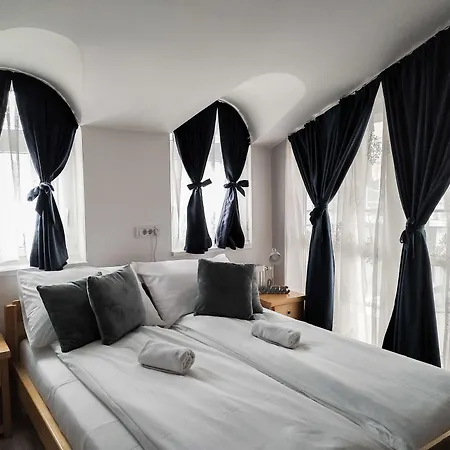 Bloom Inn-2